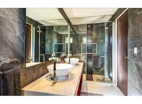 Delfino Penthouse Mexique